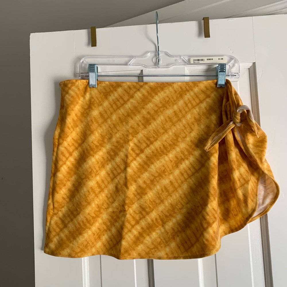 Robin Piccone Sahara Short Pareo in Buttercup